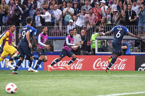 比埃拉曾在 比埃拉曾在